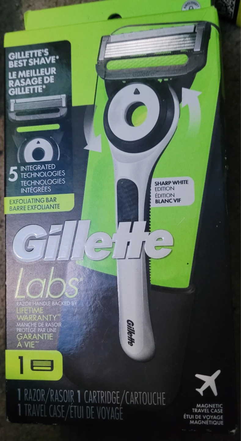 GilletteLabs Razor Sharp White Edition