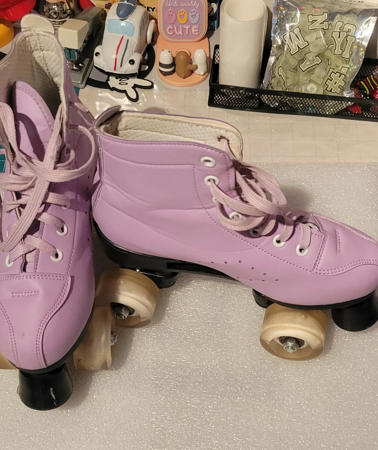 Purple light up Roller Skates girls sz 5 with Protective Gear