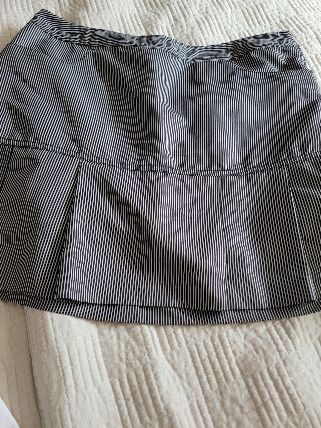 A🏈didas Striped Skort Size 4