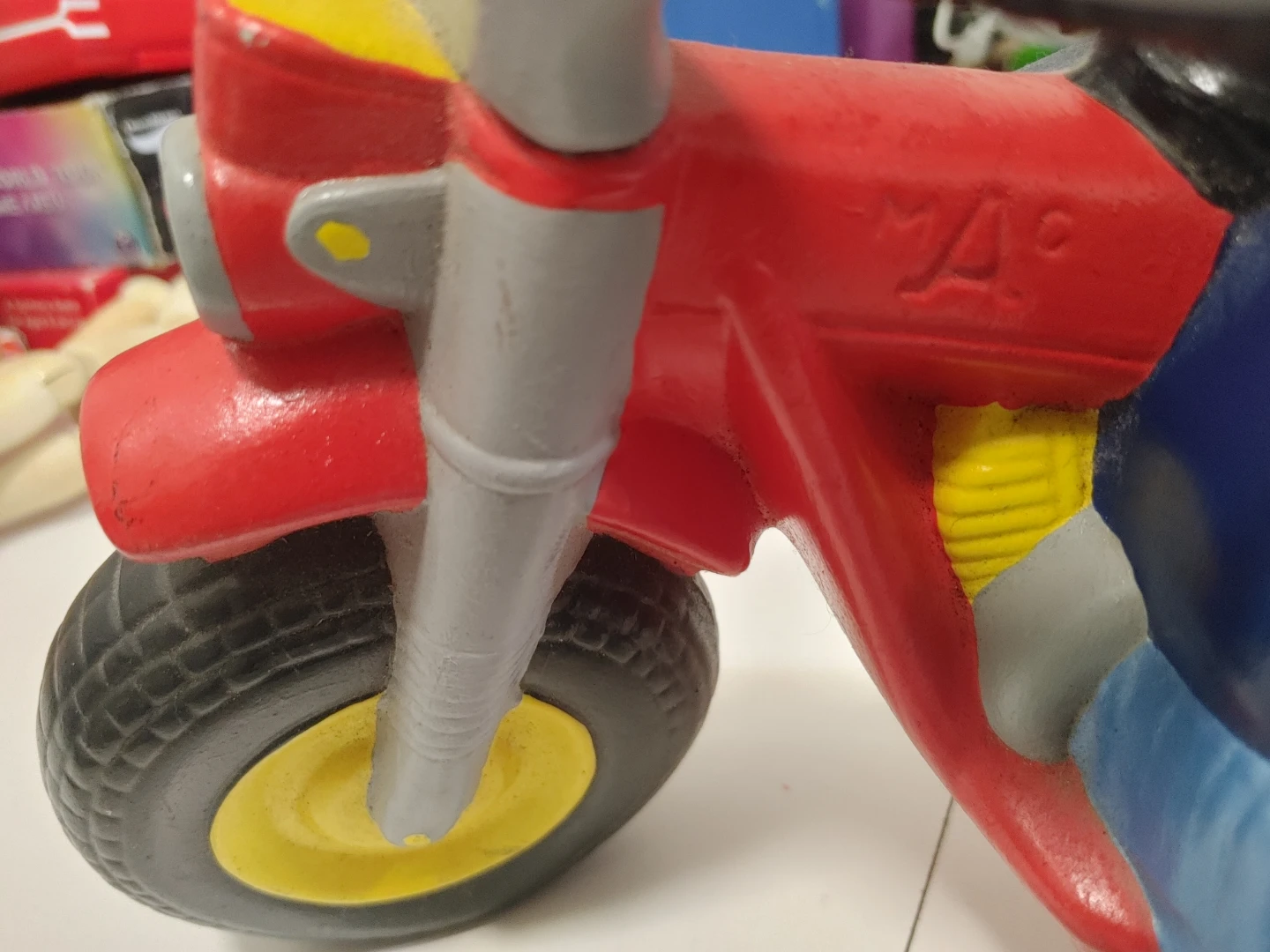 M .A.C Figurine