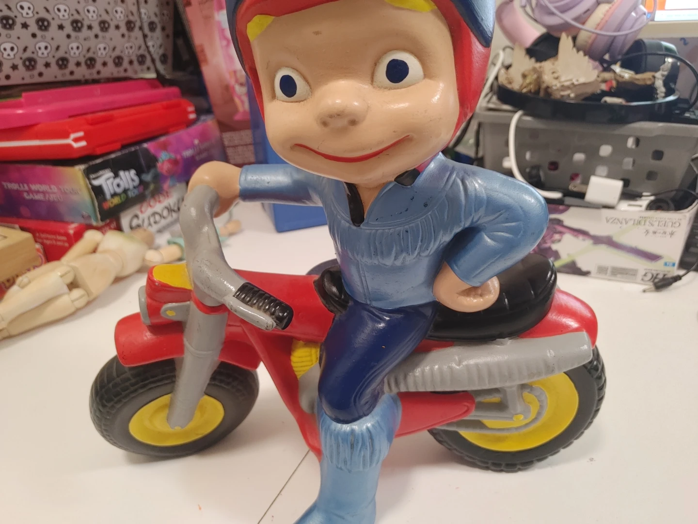 M .A.C Figurine - photo 2