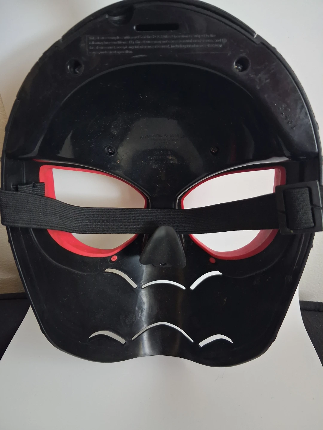 Marvel Spider-Man Black and Red Mask - photo 2