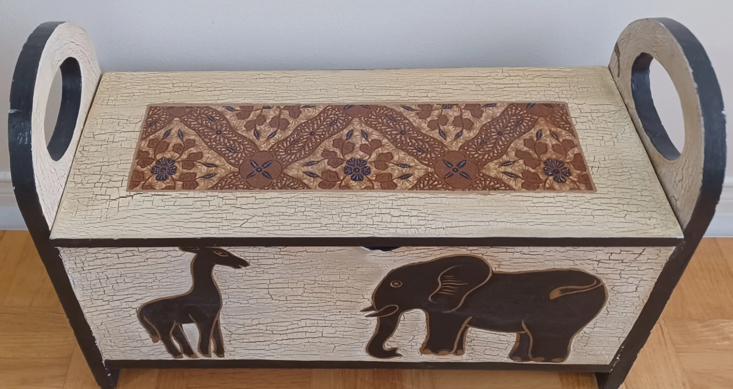 Decorative Wooden Storage Chest - photo 2