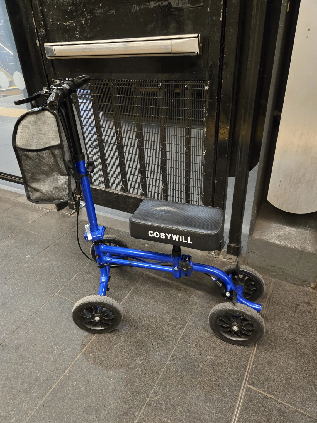 Cosywill Knee Scooter