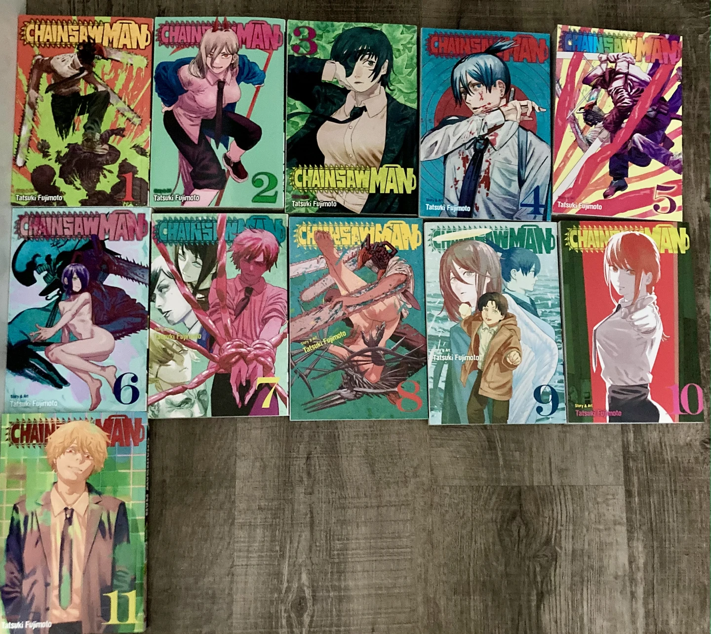 Chainsaw Man Box Set Volumes 1-11 - photo 2