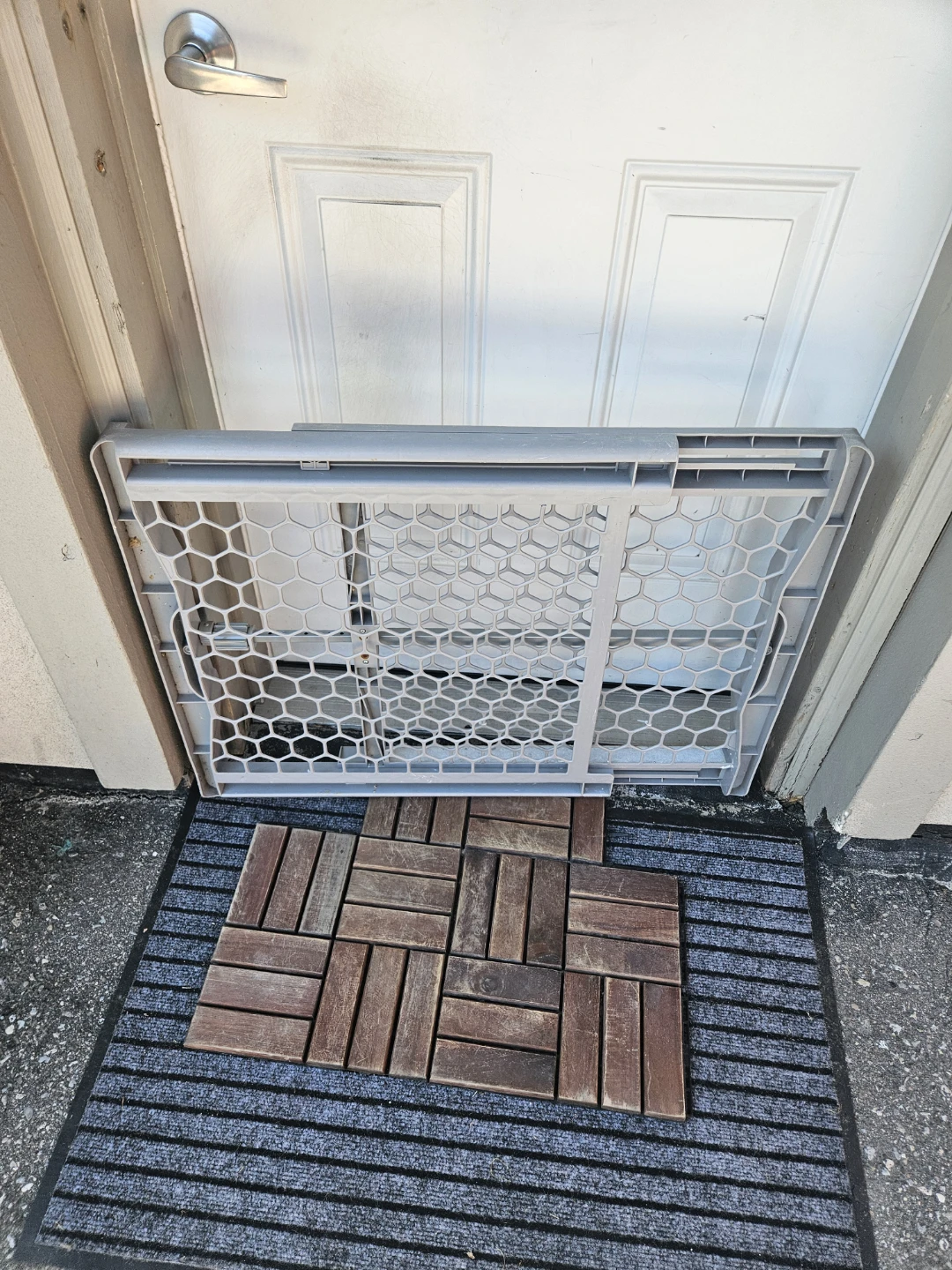 Summer Infant Plastic Safety Gate - photo 3