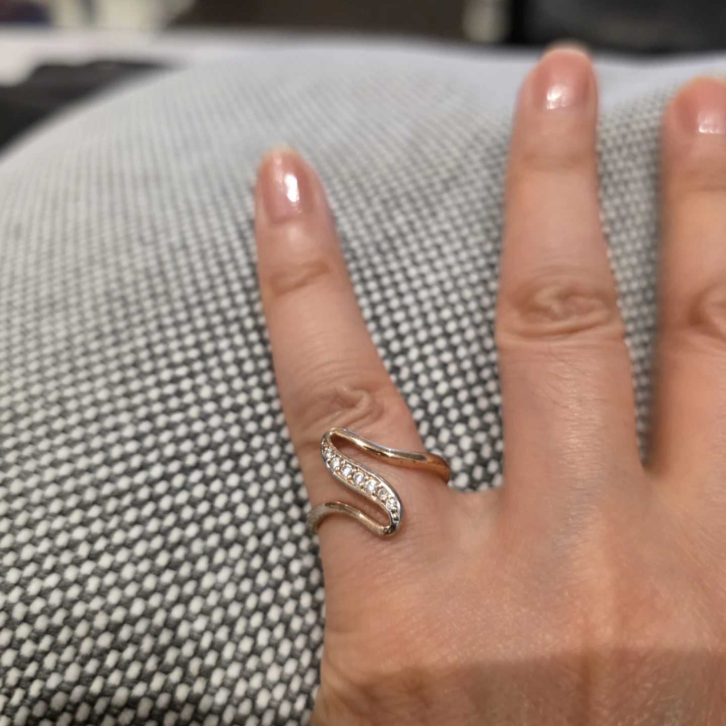 Gold Tone Wave Bypass Ring Channel Set Rhinestones Accent Band - photo 2