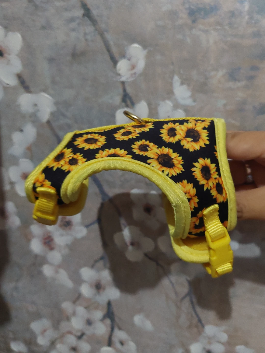Top Paw Sunflower Pet Harness 🏈
