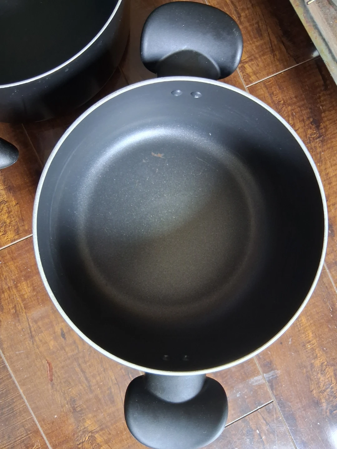 2 T-fal Heat Mastery Non-Stick Pots in good condition