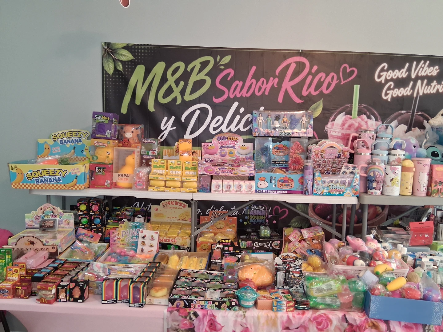 Assorted Fashion Jewelry and toy  Collection gift shop