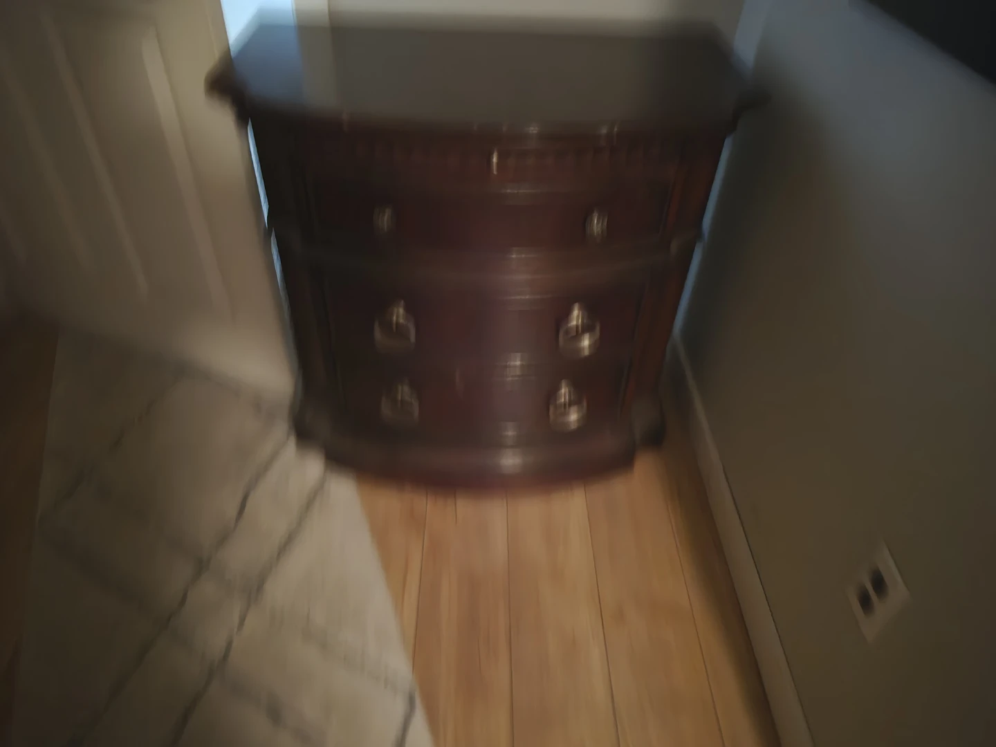 2 nightstands - photo 2