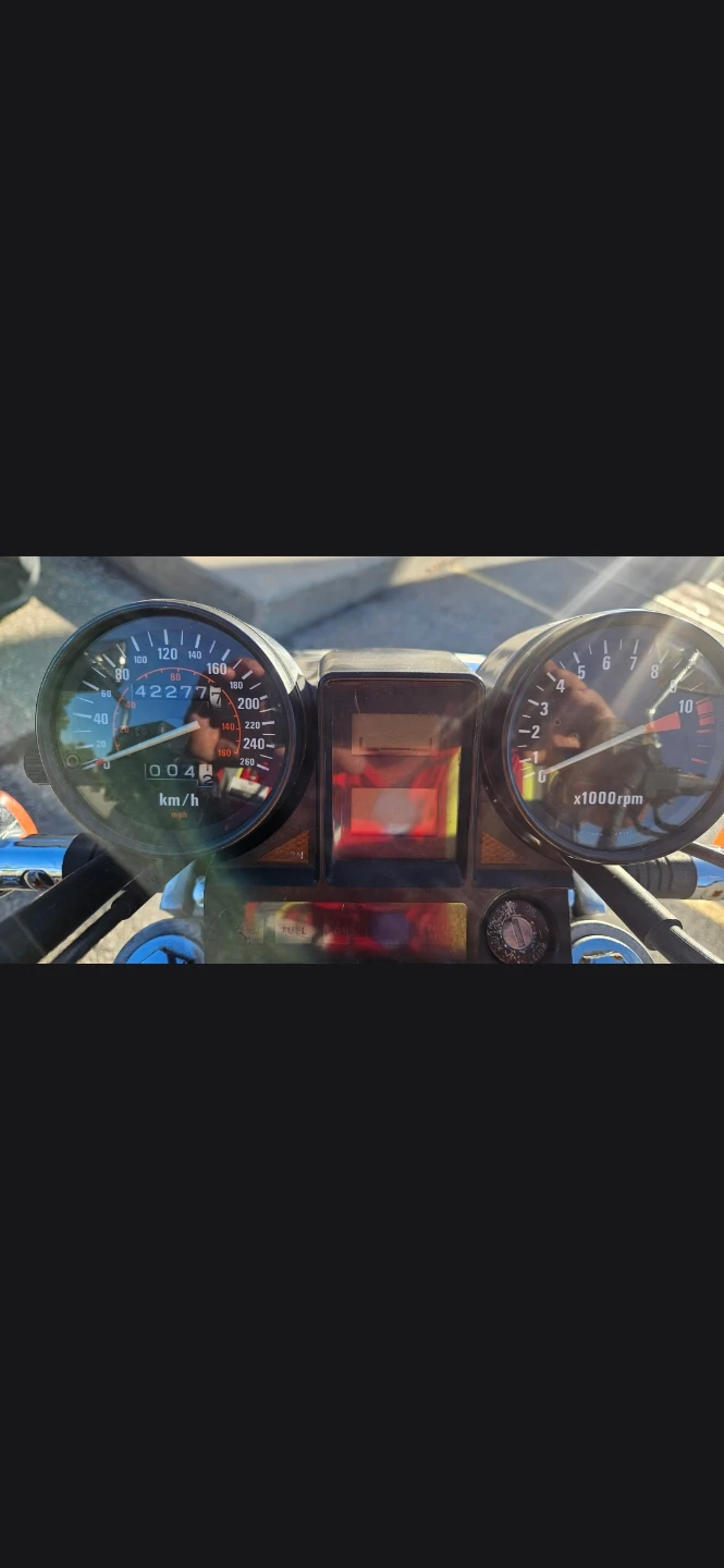 Honda V65 Magna Motorcycle - photo 2