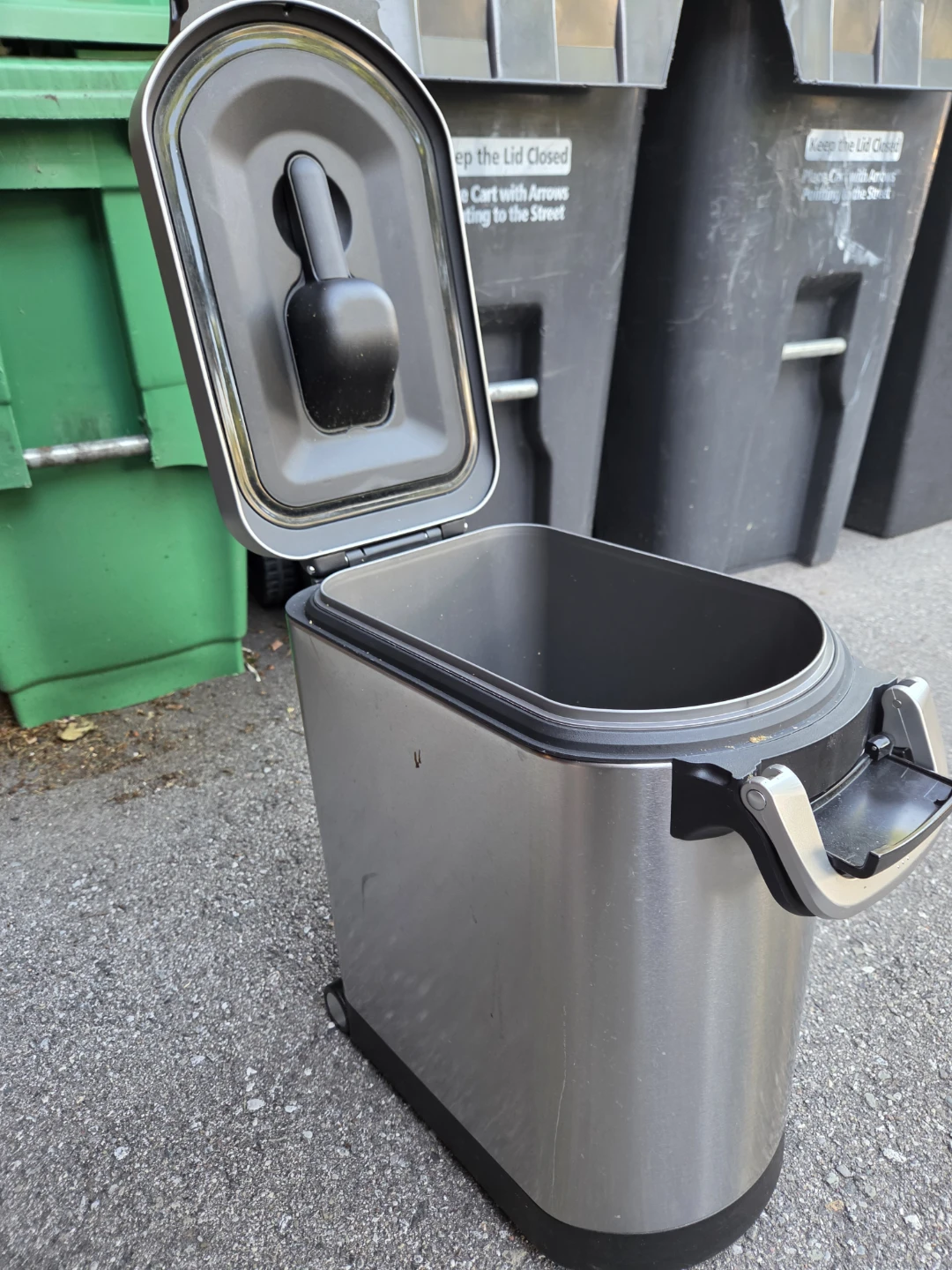 simplehuman Pet Food Storage Bin - photo 2