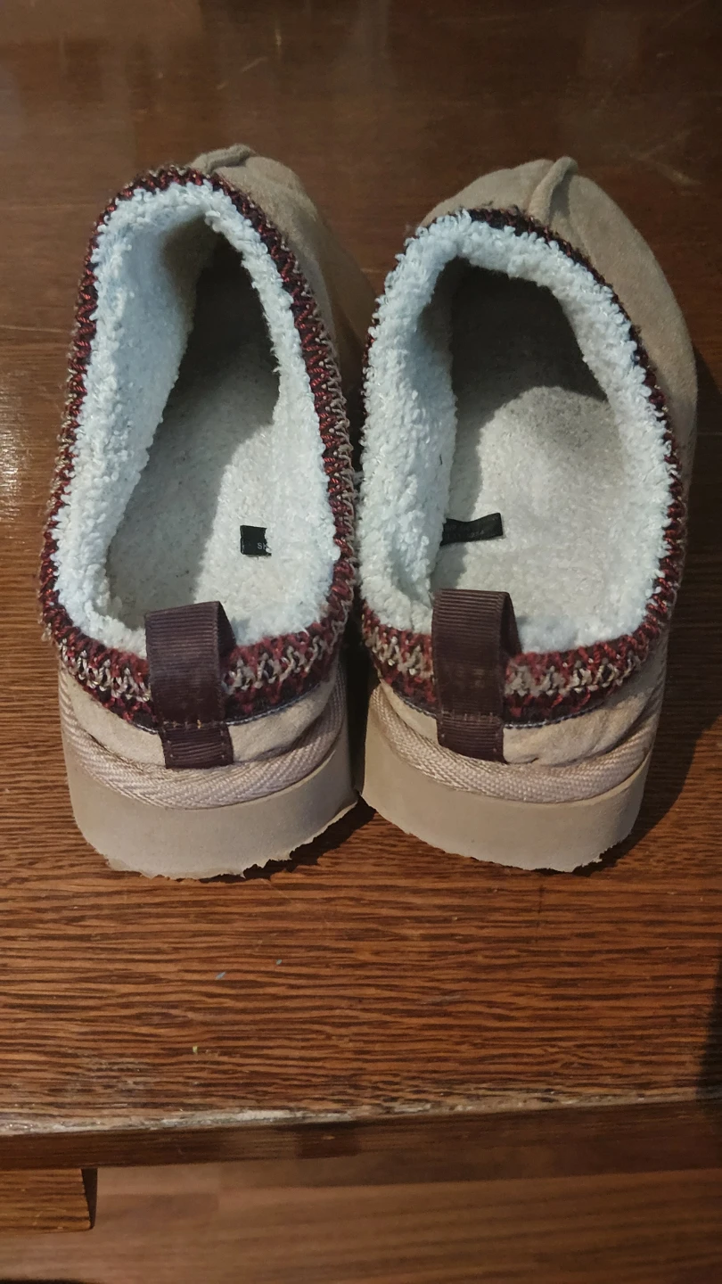 Beige Ugg Style Slippers - photo 2