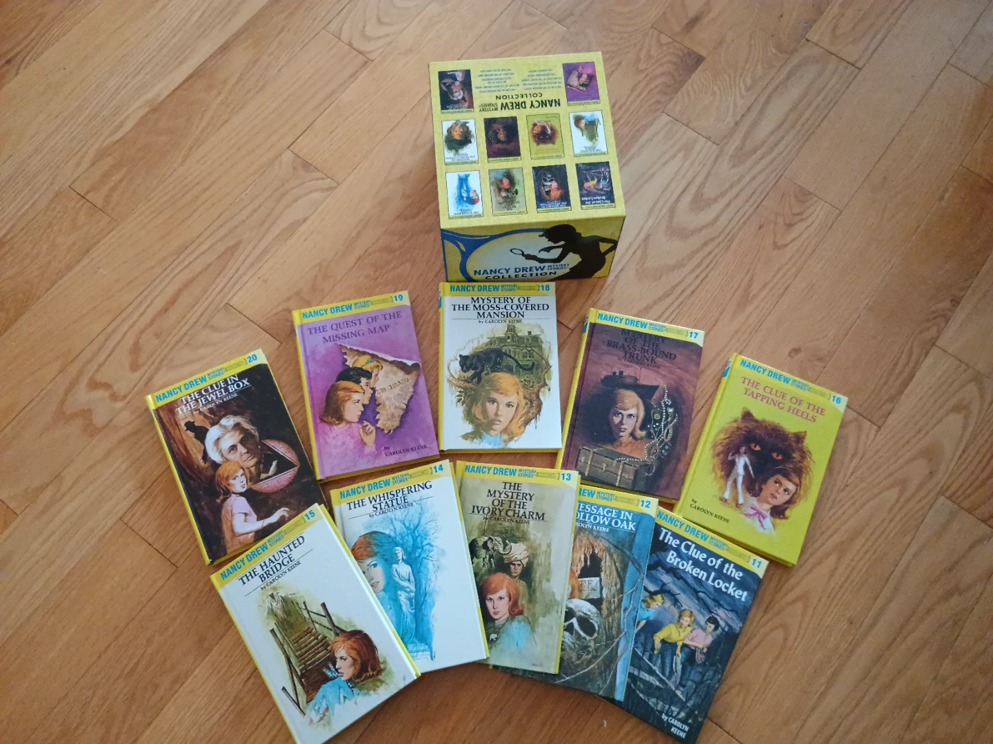 Nancy Drew Mystery Stories Collection Books 11-20 - photo 4