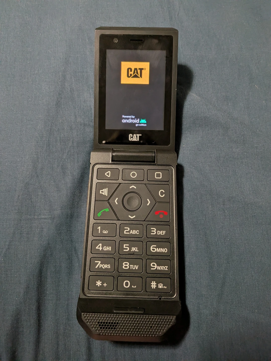 CAT S22 Flip Android Phone - photo 2