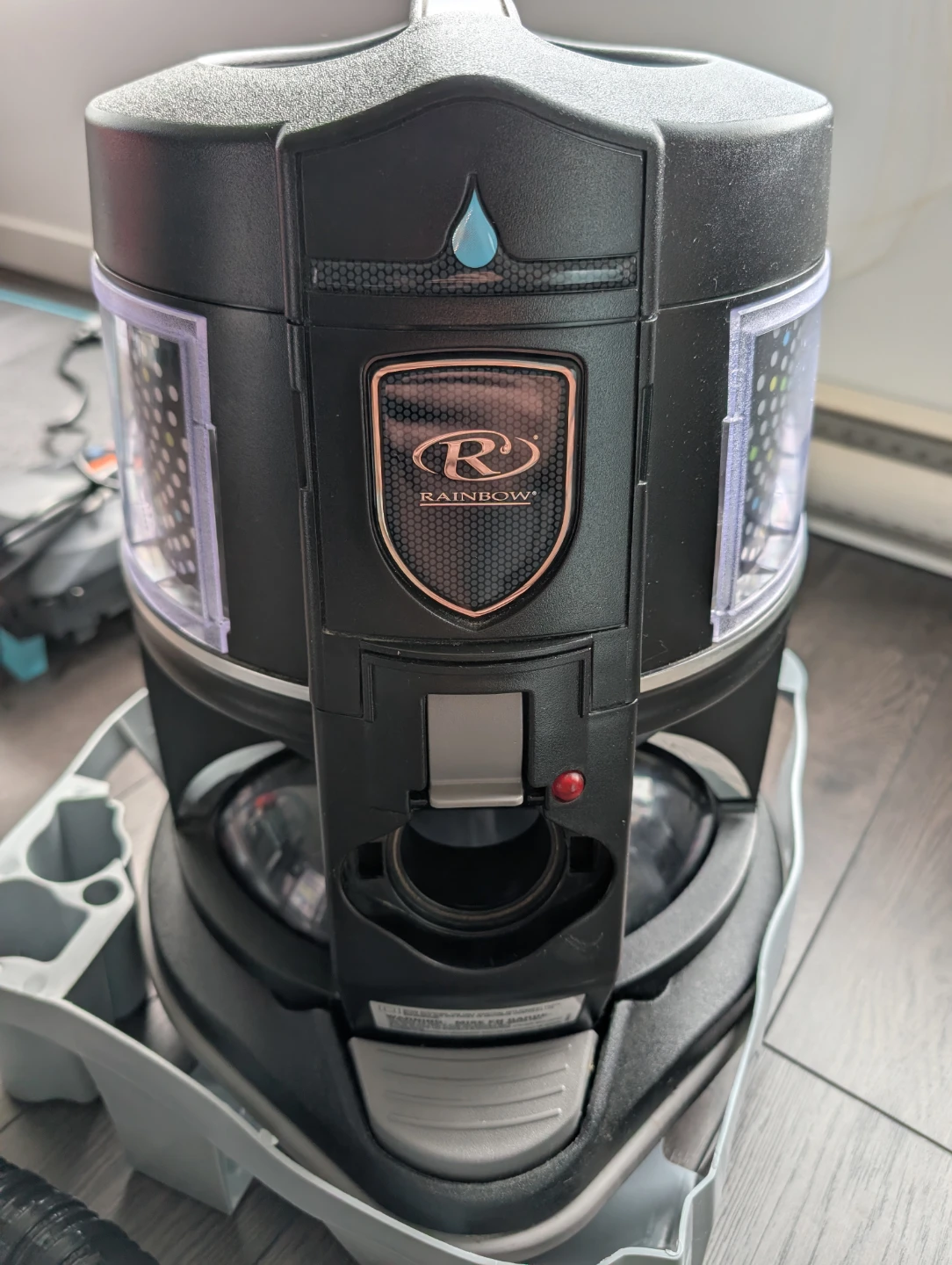 Rainbow E2 Vacuum - Works Great - photo 4