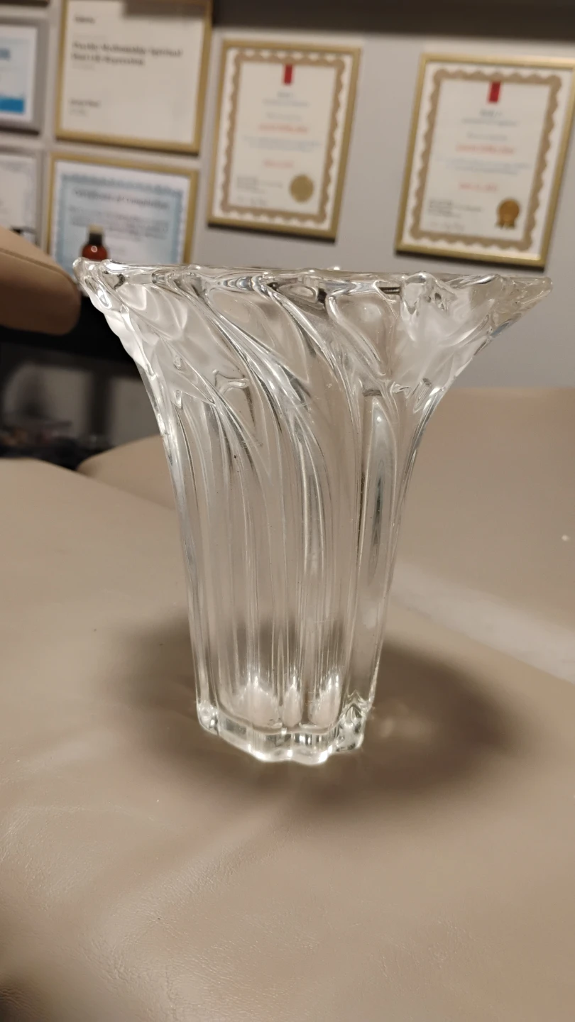 Clear Glass Floral Vase