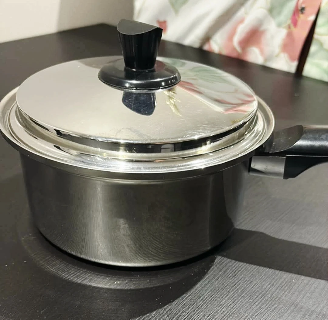 2 - Stainless steel saucepan with lid - photo 2