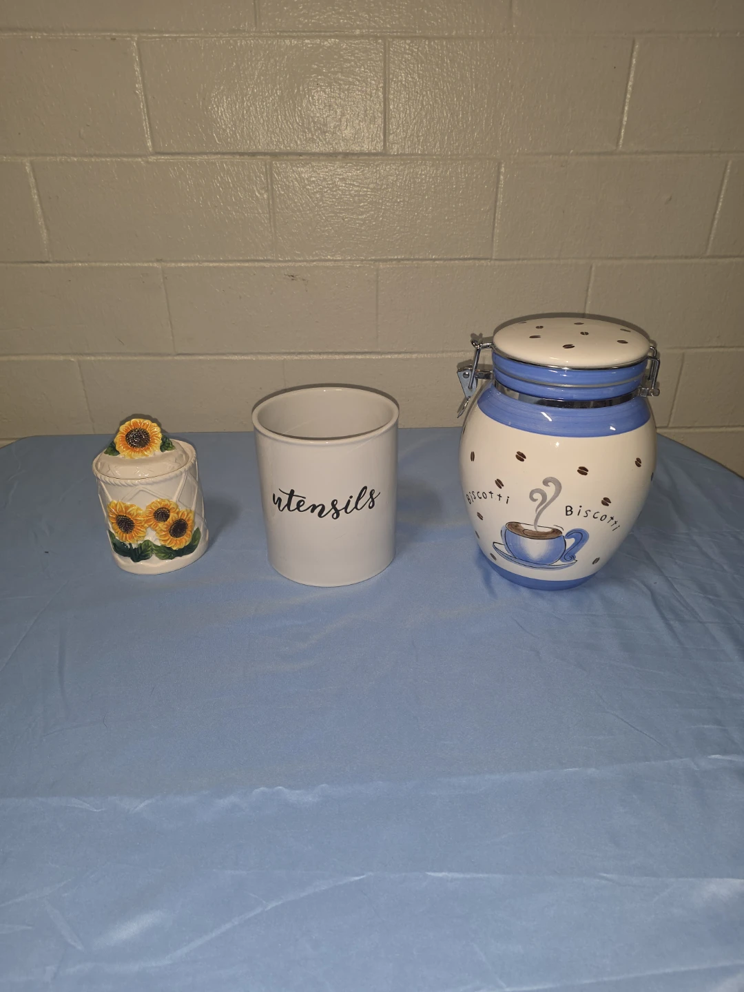 Set of 3 Ceramic Kitchen Canisters