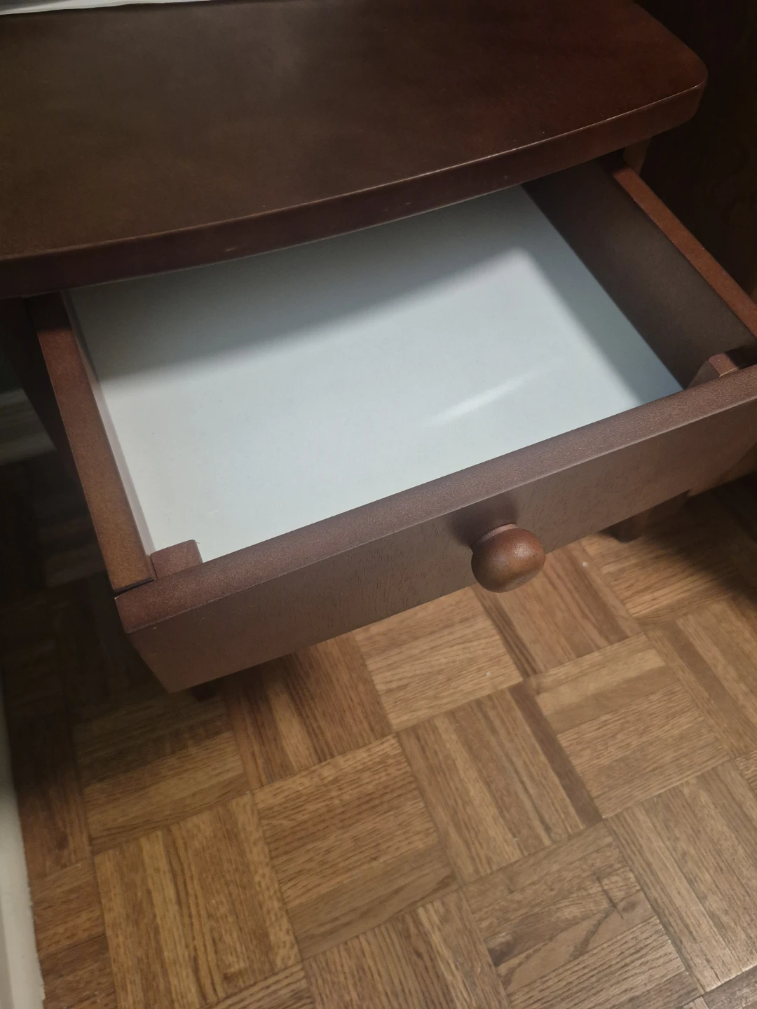 Small Wooden Bedside Table - photo 2