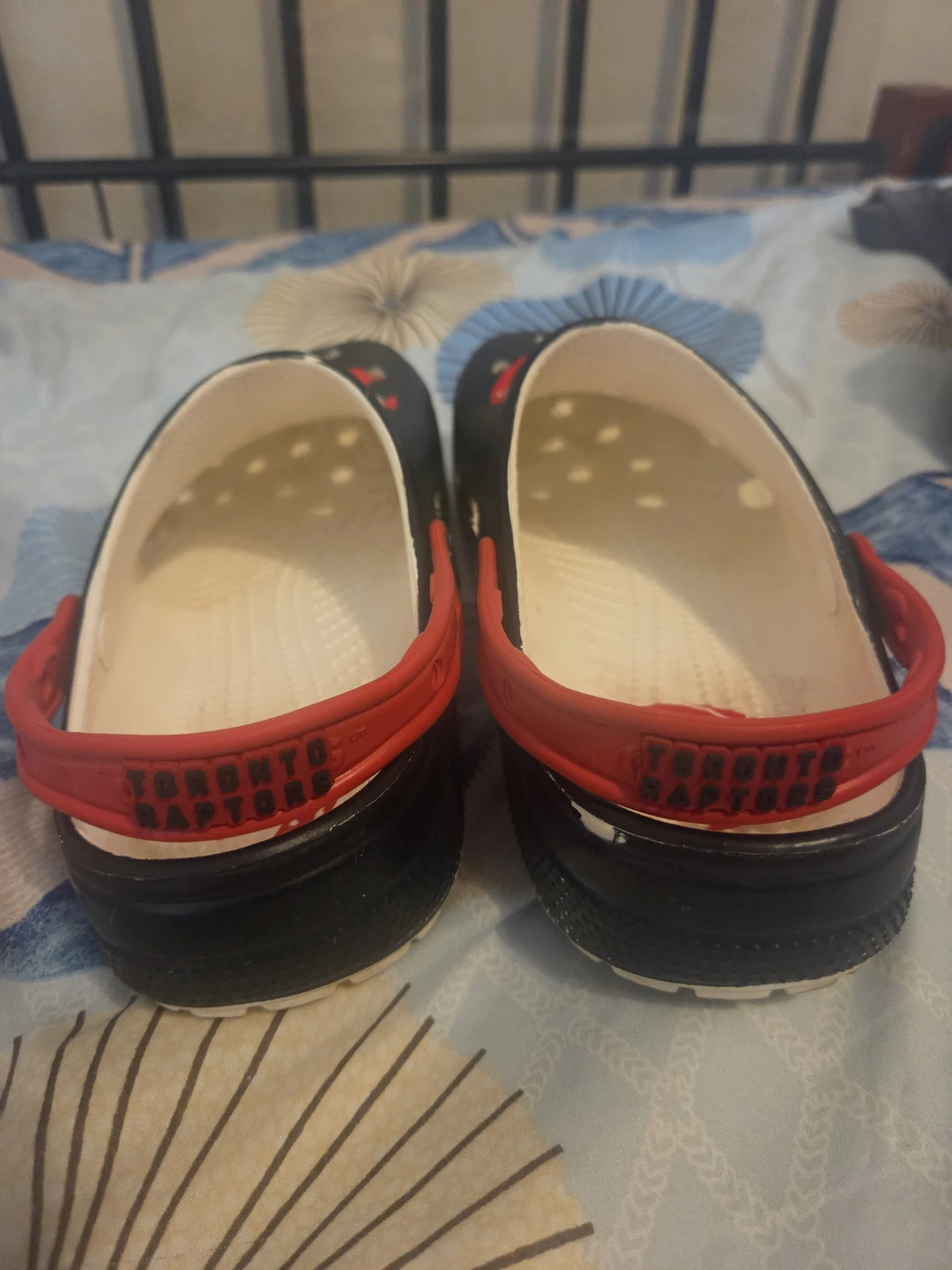 Raptors crocs 10/12 - photo 2