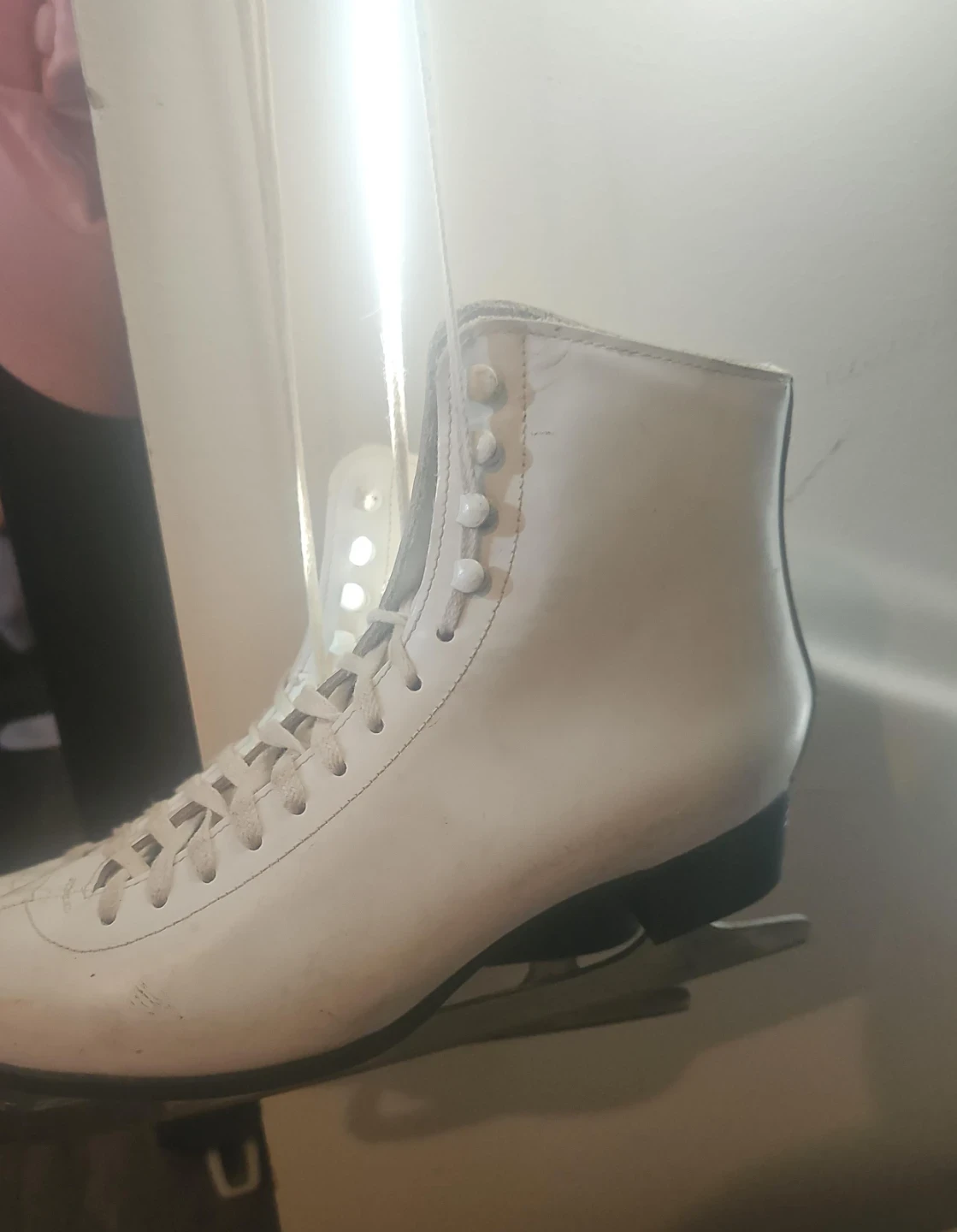 Fiesta Figure Skates Size 9.or 10 - photo 4
