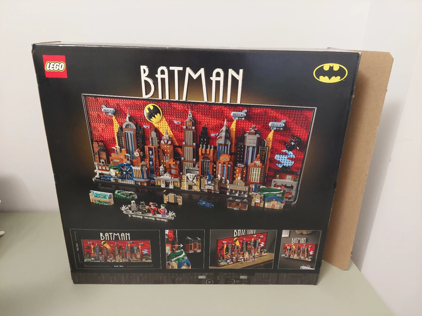 LEGO Batman Gotham City (Box Only) - photo 2