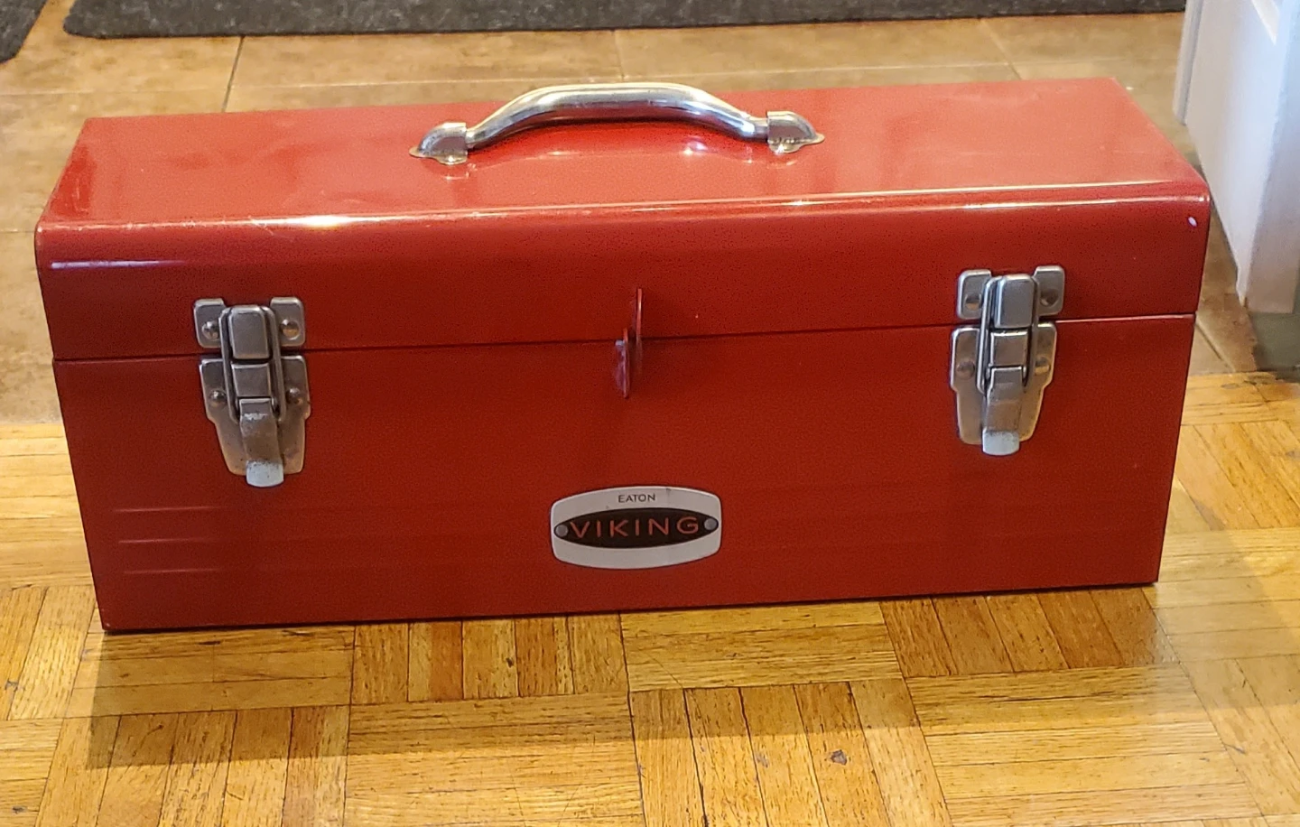 Eaton Viking  Metal Tool Box