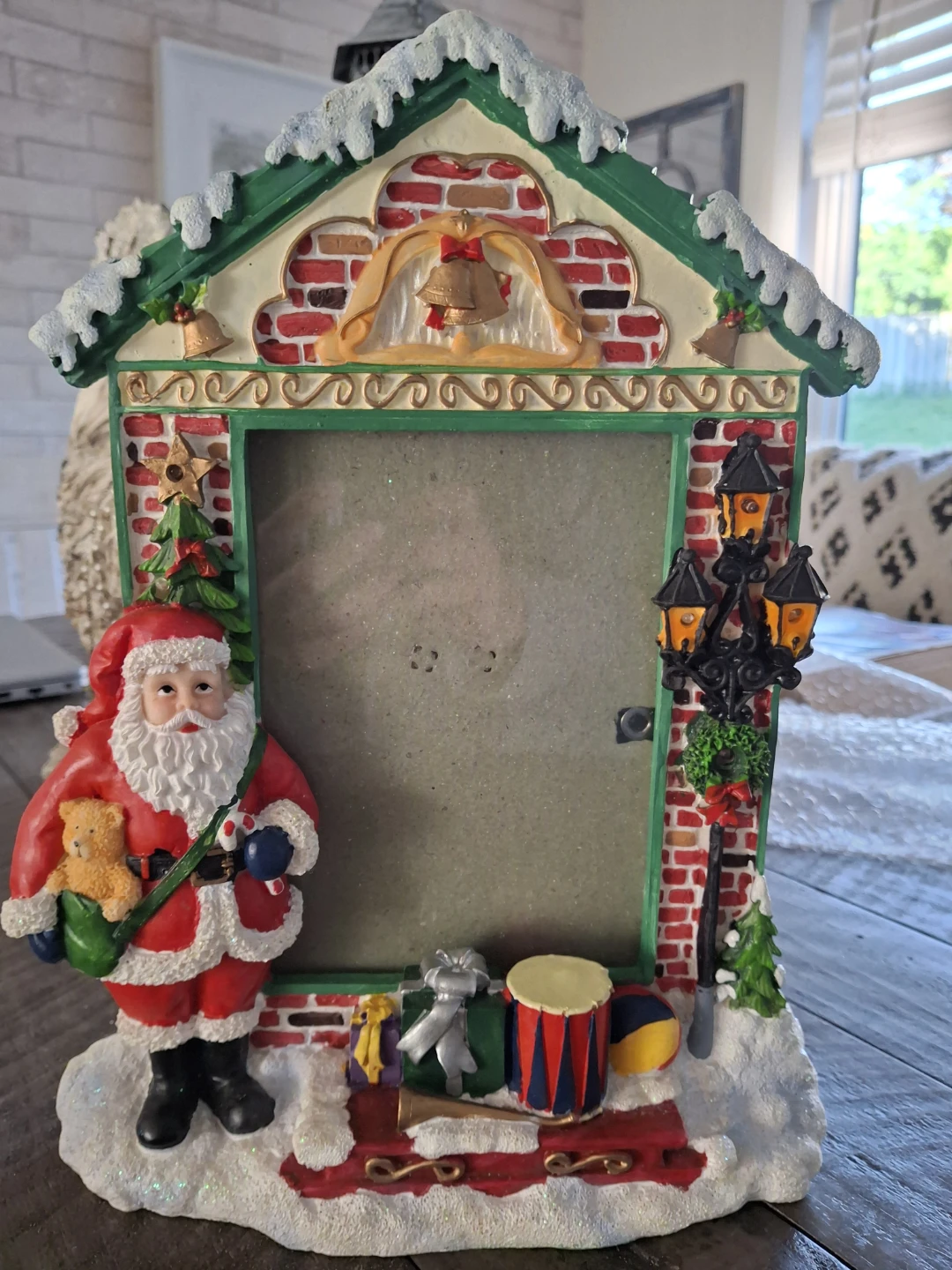 Light up Christmas frame.