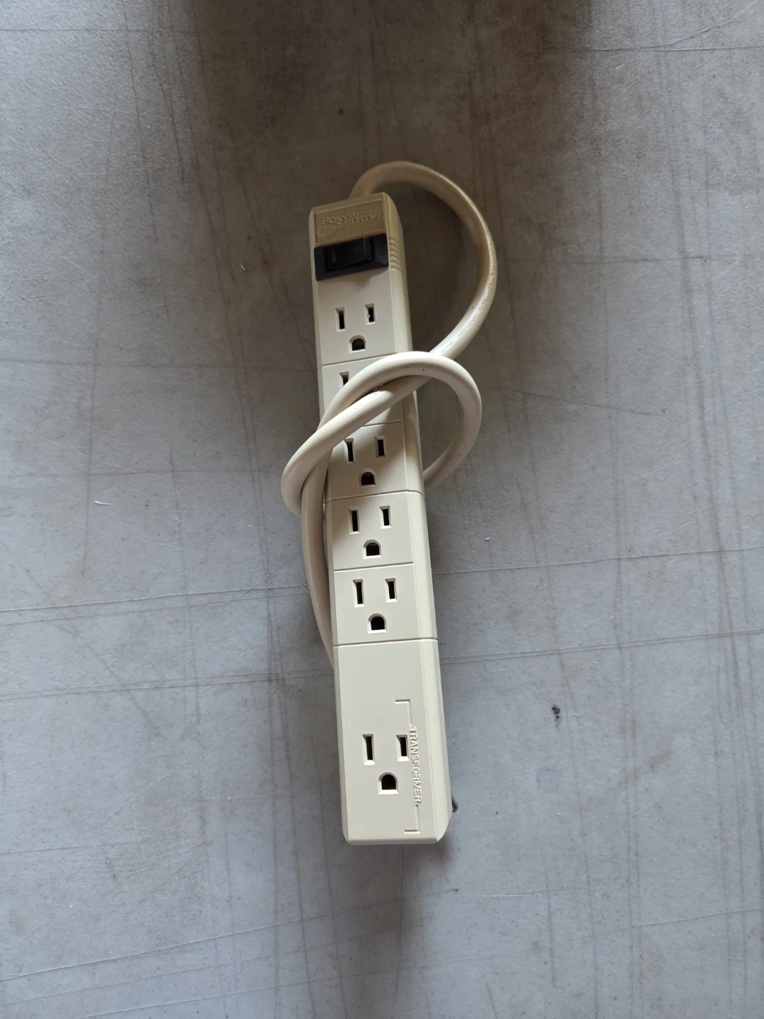 6 Outlet Power Bar