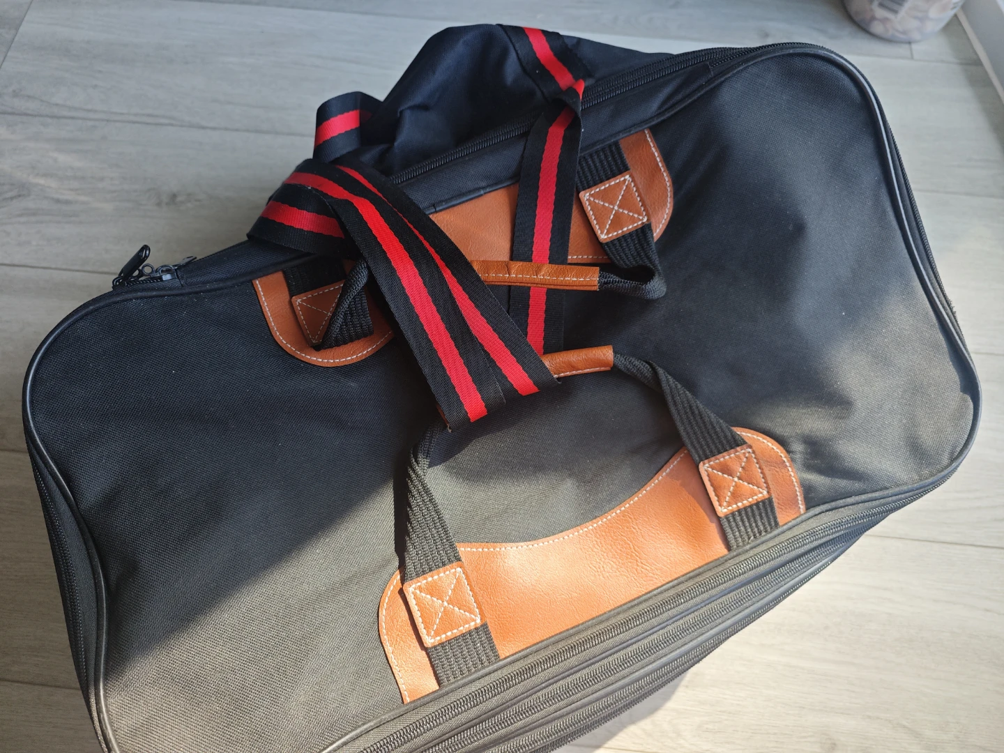 Nolu Expandable Rolling Duffle Bag - photo 4