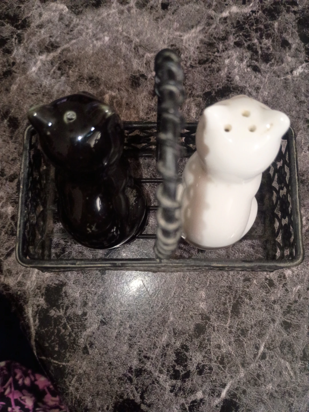Ceramic Cat Salt and Pepper Shakers with Metal Holder - photo 3