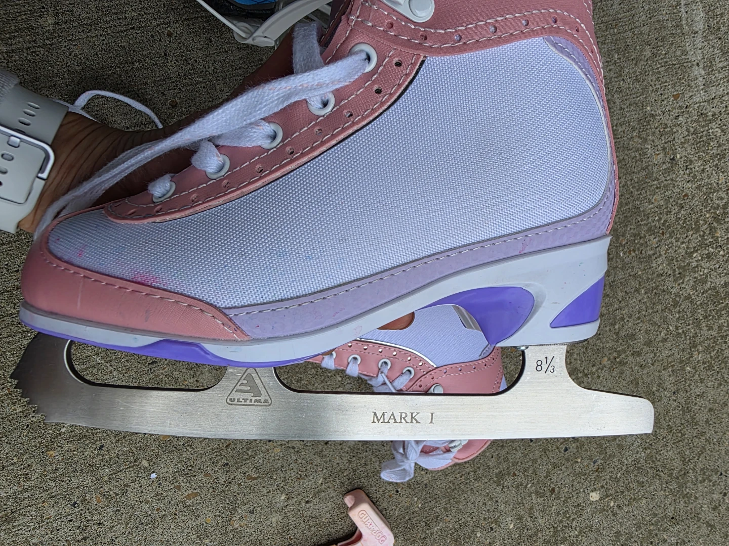 Pink Figure Skates Size 2 - photo 3