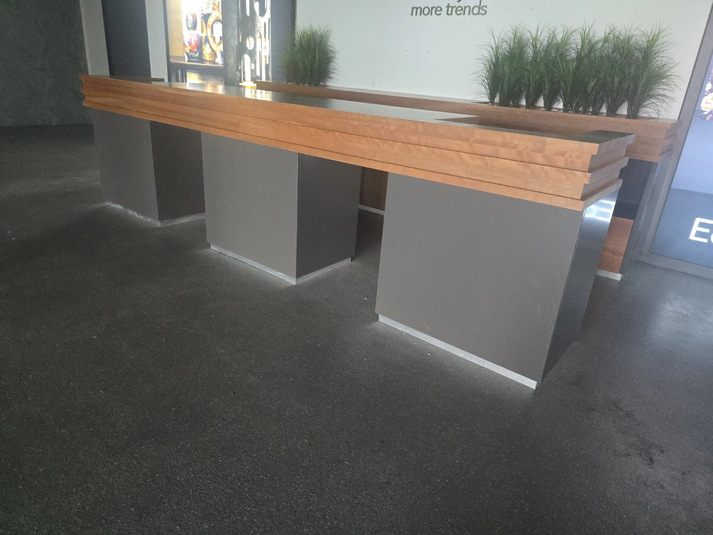 Retail Front Desk /  Double Side Restaurant sofa and Tables - photo 2