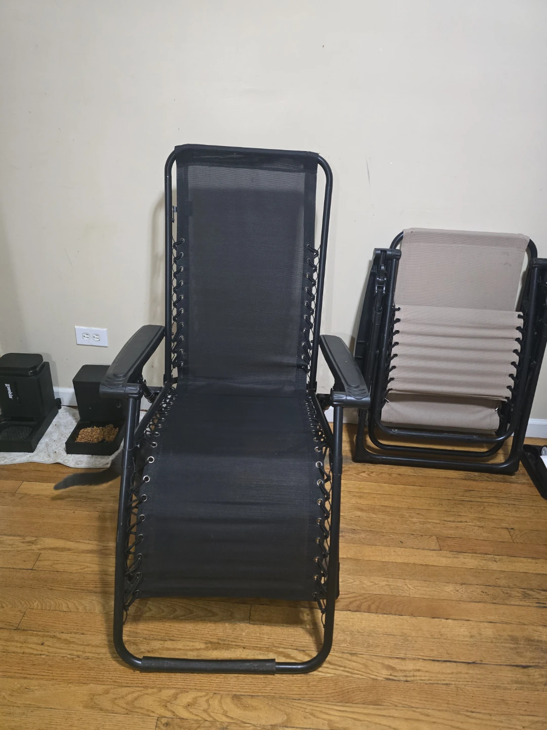 Black Zero Gravity Reclining Chair - photo 2