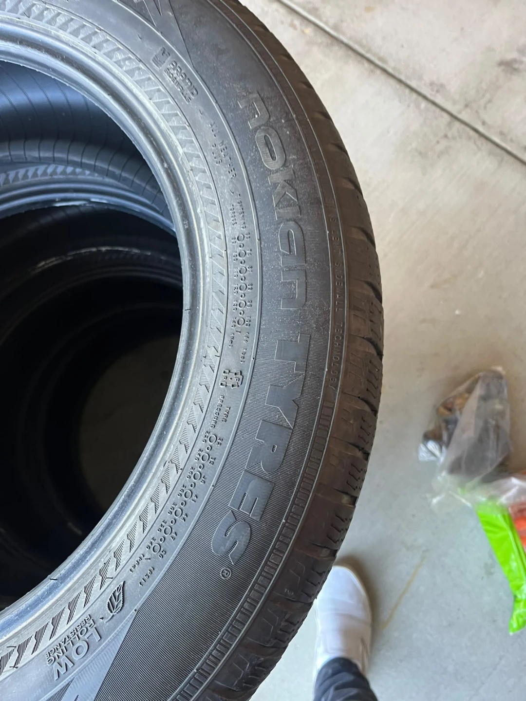 4 Nokian WR G4 SUV 235/60R18 - photo 3