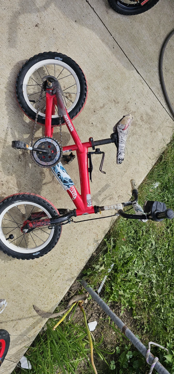 Hot Wheels Kids Bicycle - photo 2