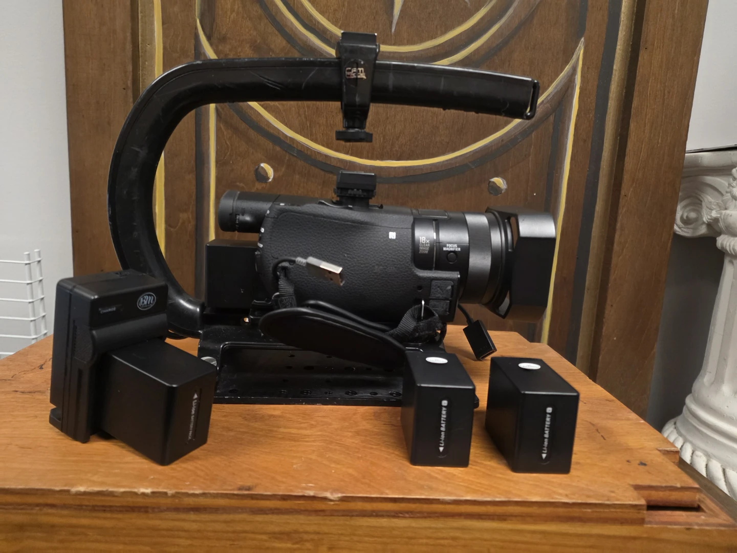 Sony Ax100 4K Camcorder combo packa