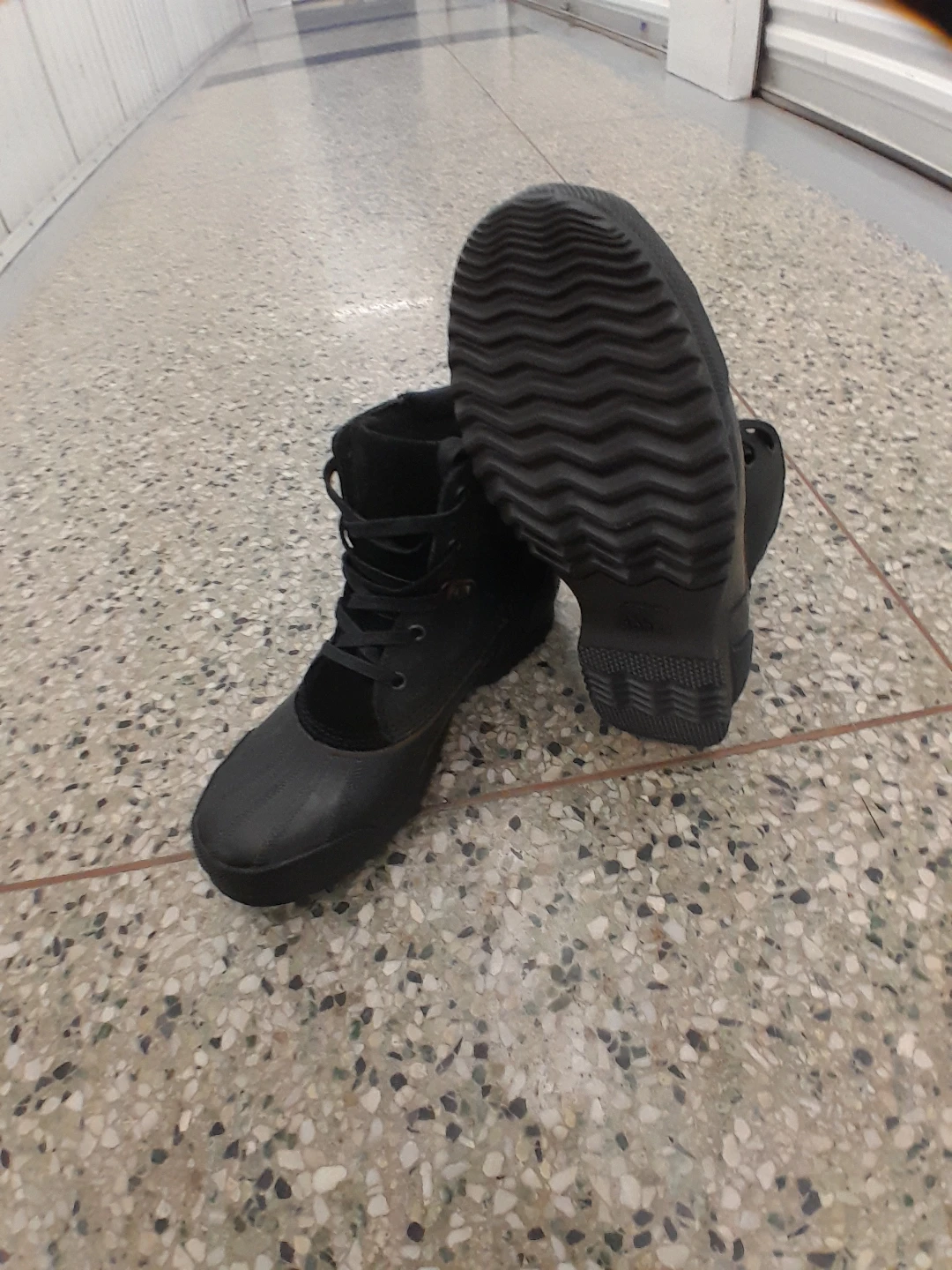 Sorel Waterproof Boots Black Men's Size  9.5 - photo 5