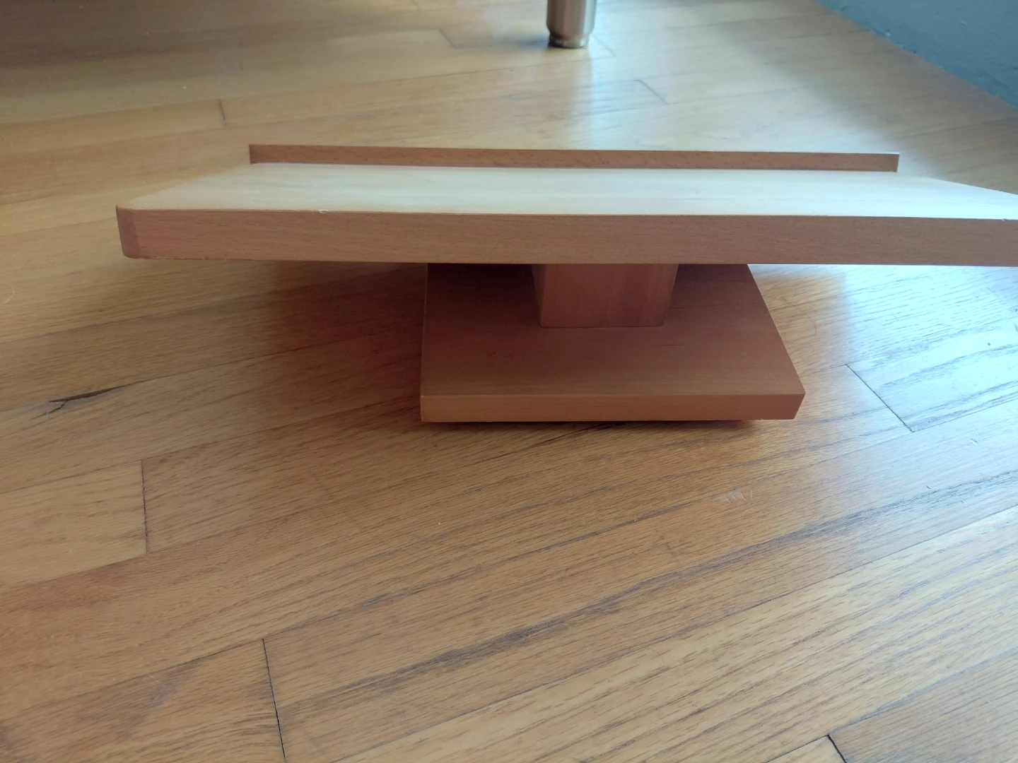 Wooden Swivel Display Stand - photo 2
