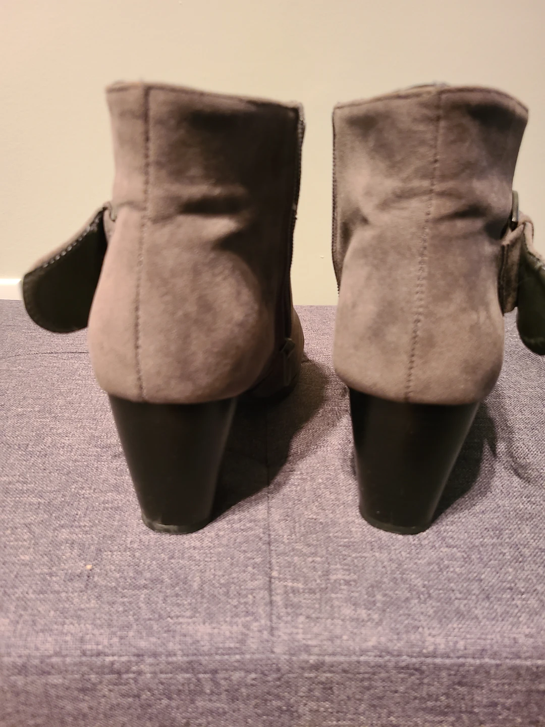 Suzy Shier Grey Ankle Boots - Size 10 - photo 2