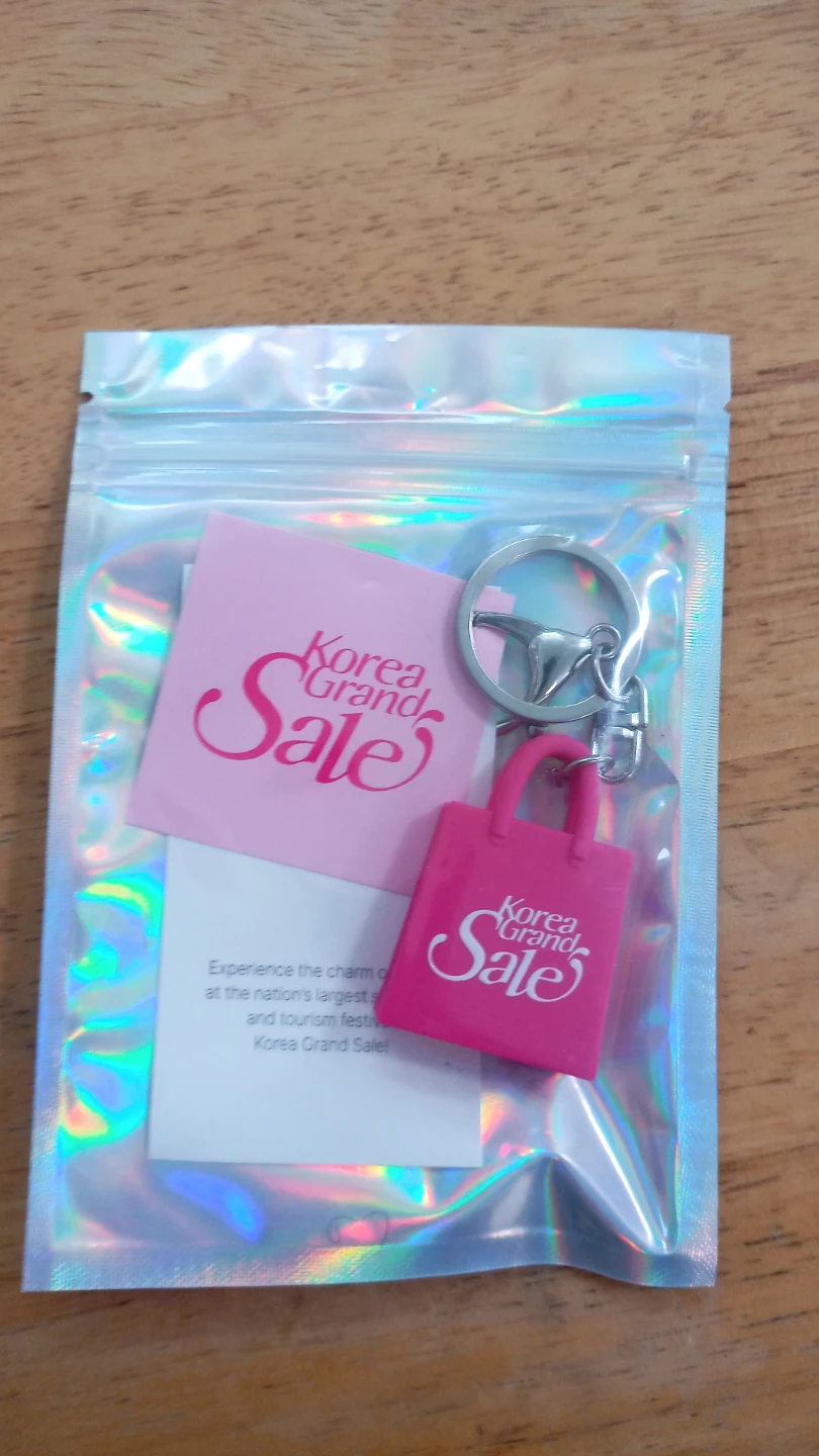 Korea Grand Sale Pink Keychain 🏈