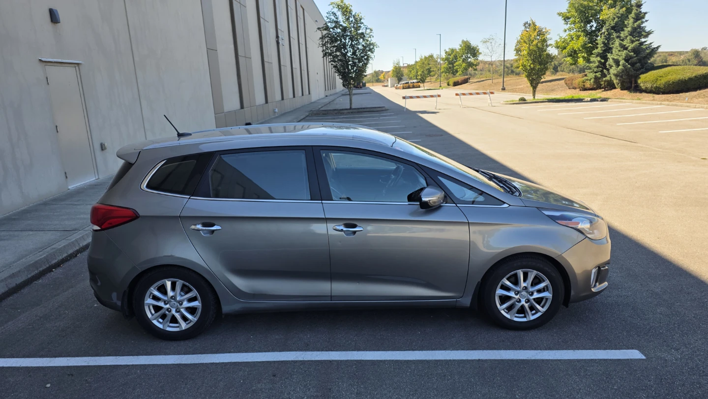 Kia Rondo 2014 Automatic - photo 4