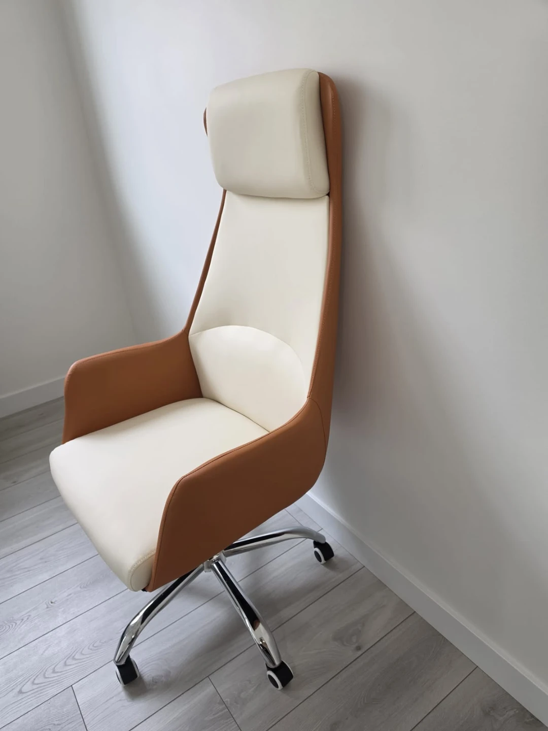 Modern Two-Tone Office Chair - photo 2