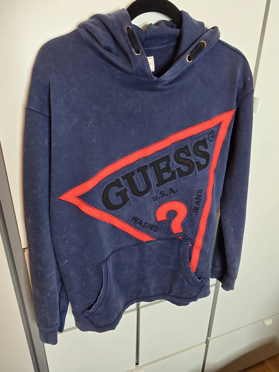 Vintage distress GUESS  Hoodie size 14 kids , fits S adults - photo 2