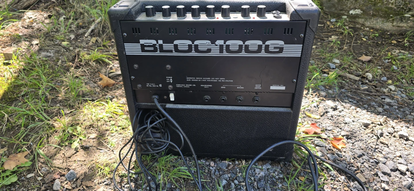 Guitar amp
