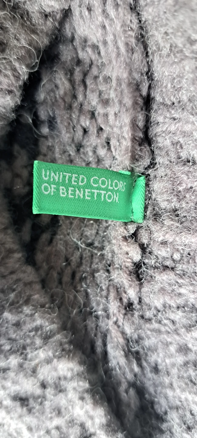 Benetton Cozy Knit Winter Sweater- Siza: "S" - photo 3