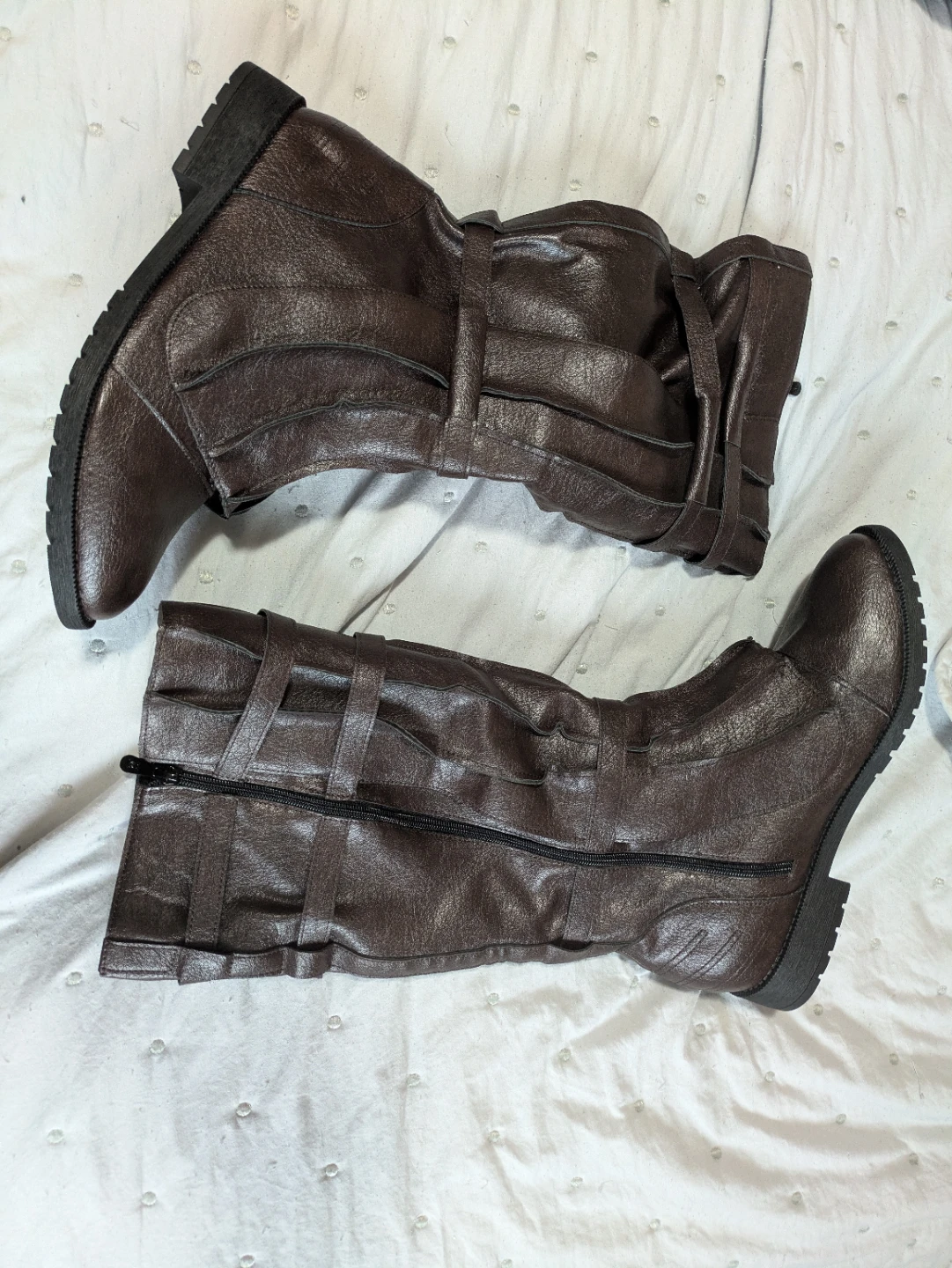 Men's costume boots