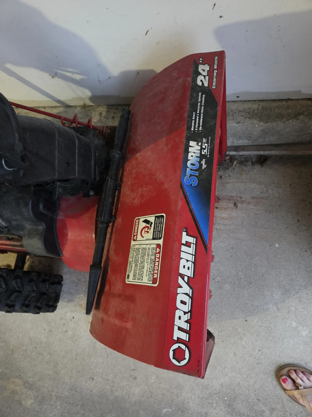 Troy-Bilt Snow Thrower - photo 4